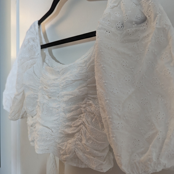 Gorgeous Rinascimento 100% Cotton Princess Puff Sleeve Cropped Blouse - Picture 3 of 10